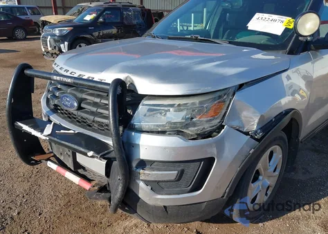 2016 Ford Police Interceptor z USA, uszkodzony, nr VIN 1FM5K8AR5GGB97062